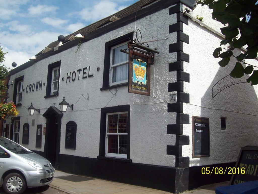 The Crown Hotel Swindon Exterior foto